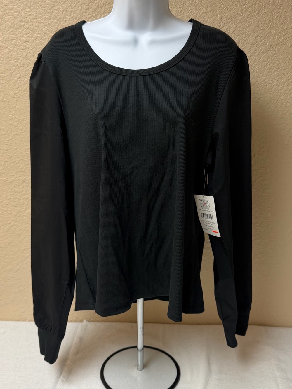 4/$20 89th & Madison Classic Black Long-Sleeve Women's Top